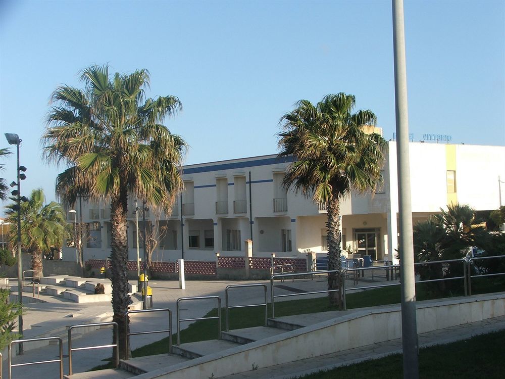 Hotel Vittorio Portopalo Di Capo Passero Экстерьер фото