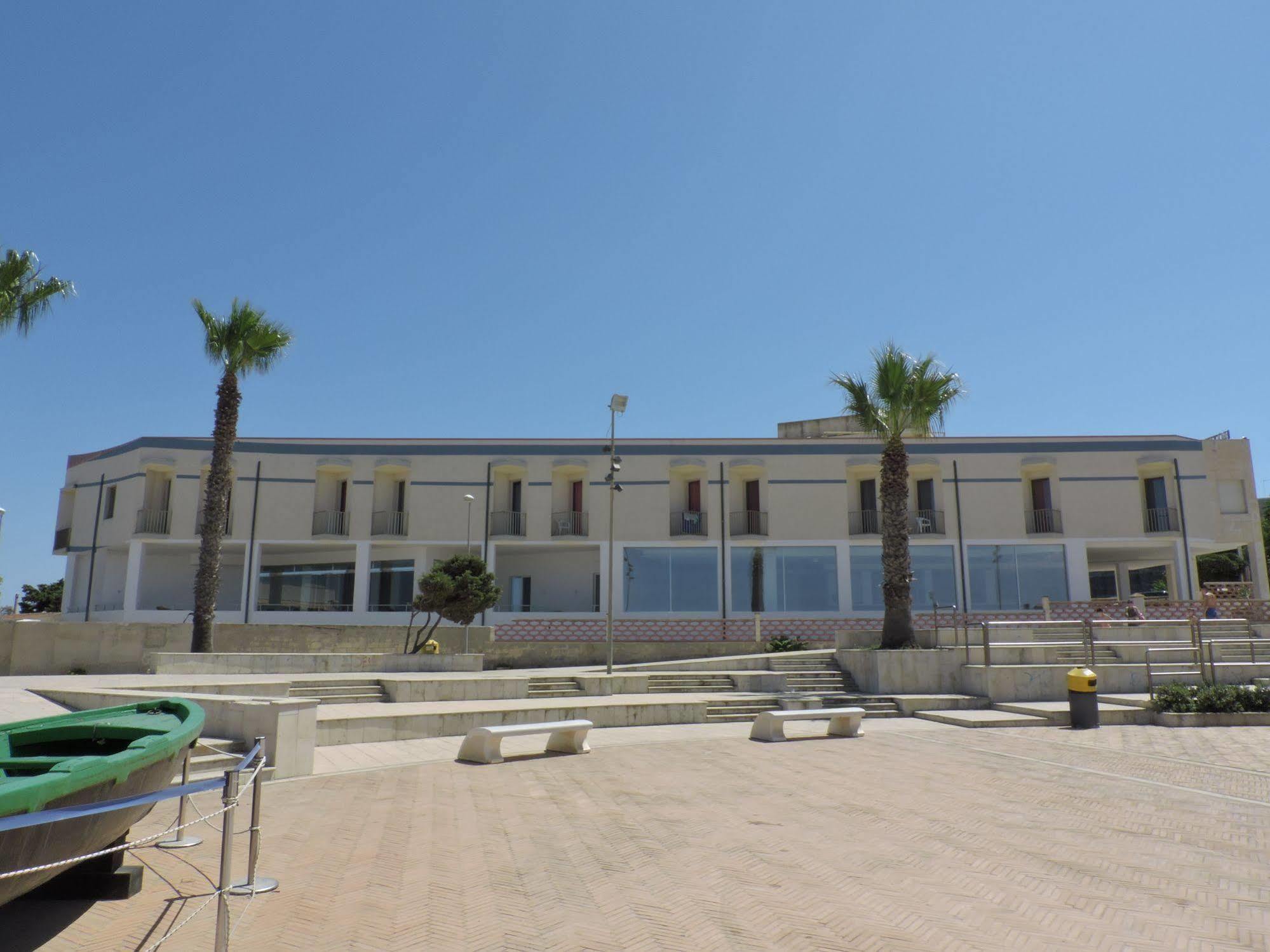 Hotel Vittorio Portopalo Di Capo Passero Экстерьер фото